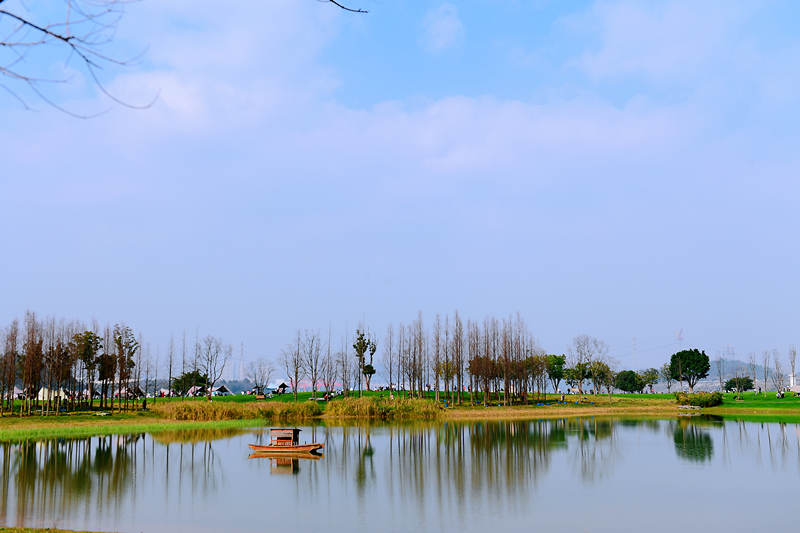 春風(fēng)十裡(lǐ)不(bù)如(rú)你(nǐ)——“三八”婦女(nǚ)節春遊活動(圖1) 春風(fēng)十裡(lǐ)不(bù)如(rú)你(nǐ)——“三八”婦女(nǚ)節春遊活動(圖1)